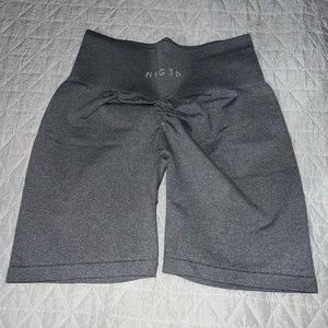 NVGTN Scrunch shorts